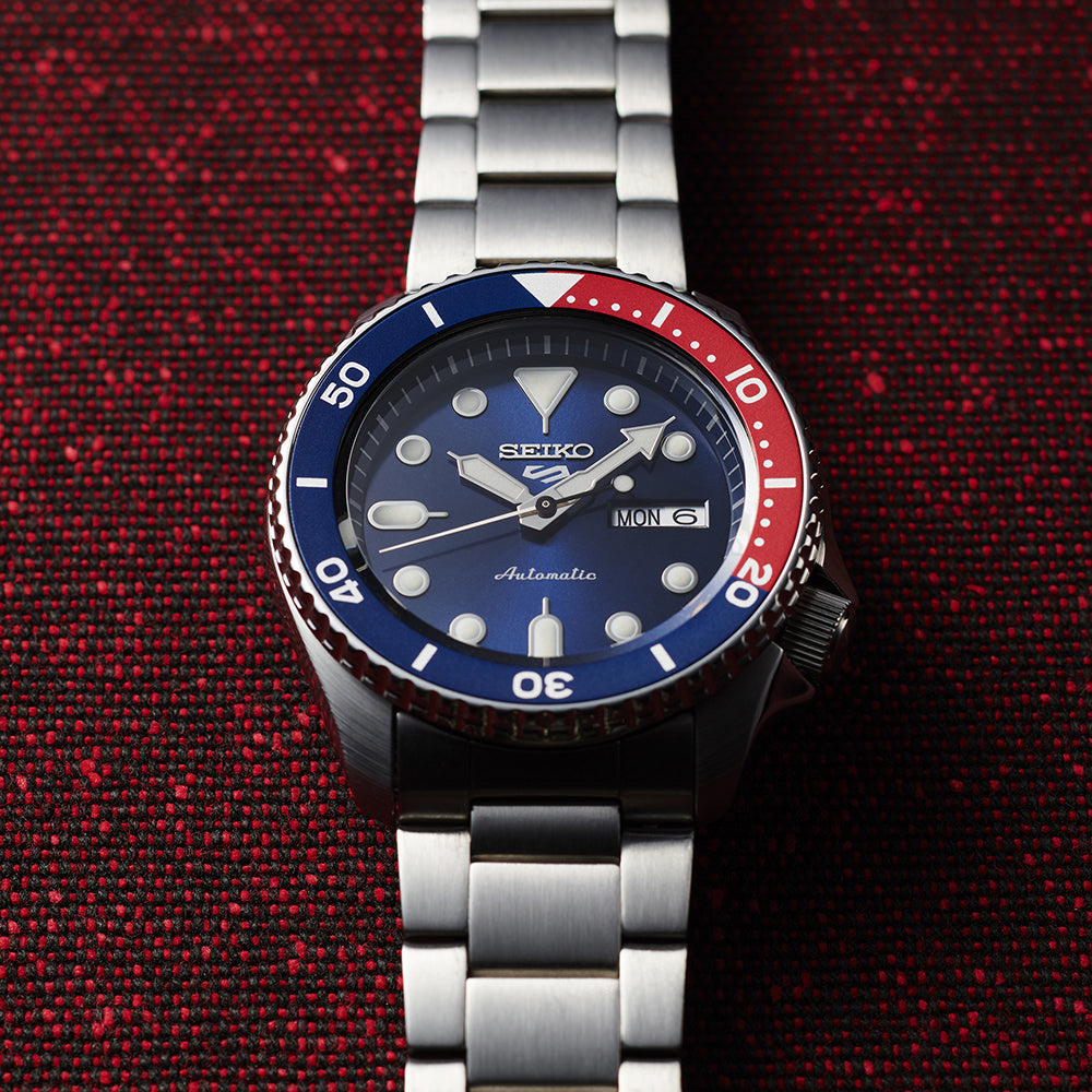 SEIKO 5 SPORTS SKX SERIES ESFERA BICOLOR