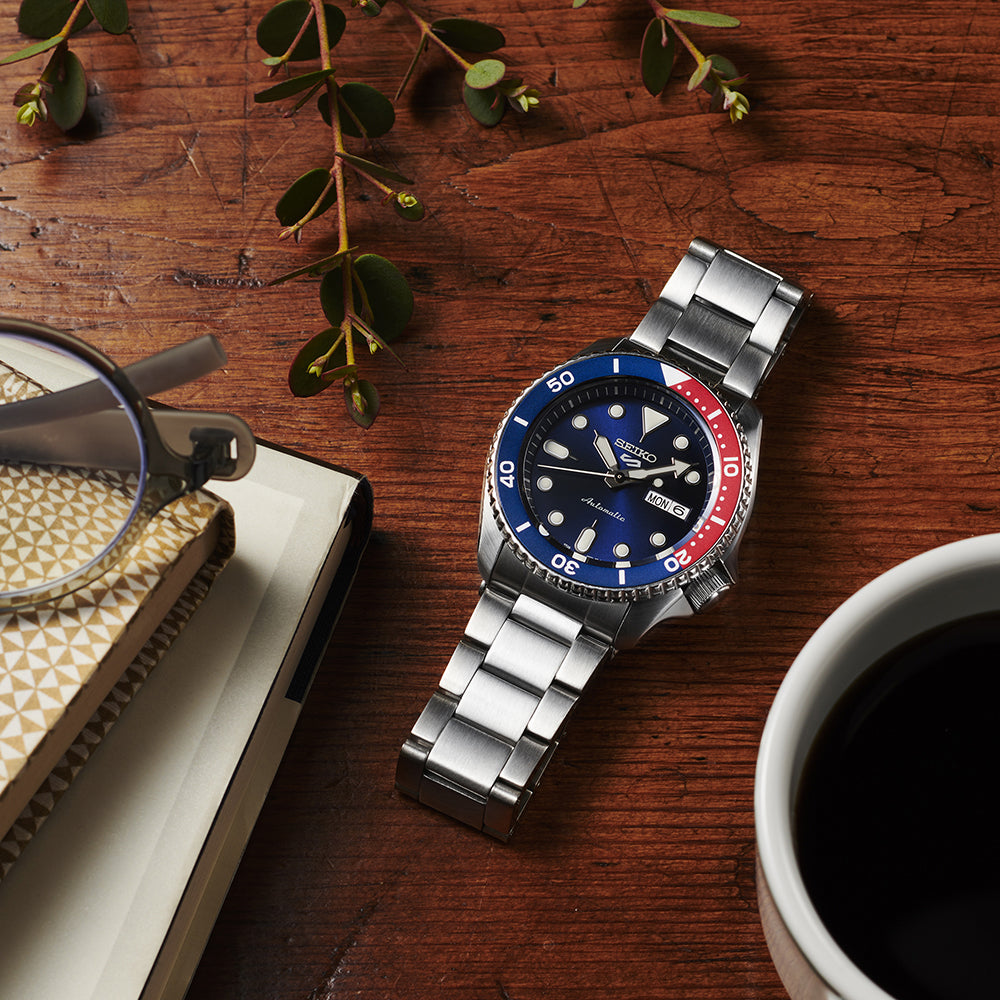 SEIKO 5 SPORTS SKX SERIES ESFERA BICOLOR